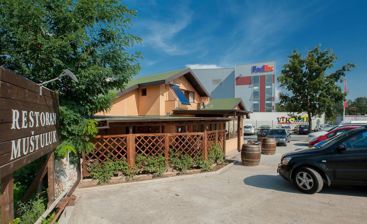 Apartament Danilovgrad Bagian luar foto